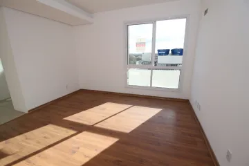 Alugar Apartamento / Padrão em Pelotas. apenas R$ 2.300,00