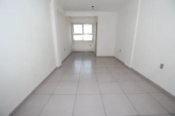 Alugar Comercial / Sala em Condomínio em Pelotas. apenas R$ 450,00