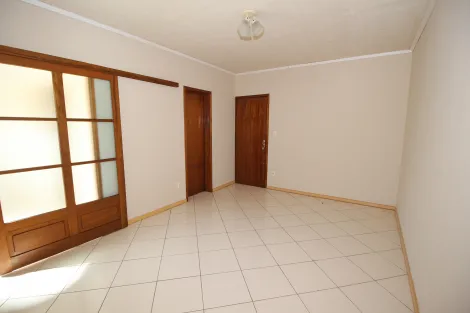 Alugar Apartamento / Padrão em Pelotas. apenas R$ 1.050,00