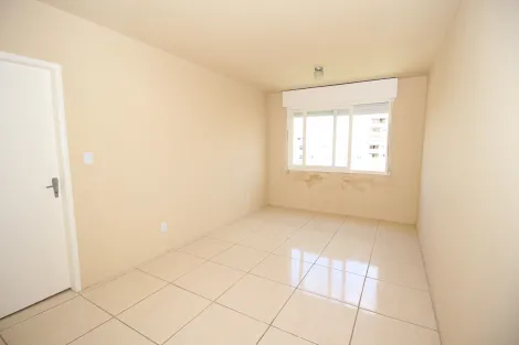 Alugar Apartamento / Padrão em Pelotas. apenas R$ 600,00