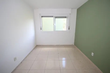 Alugar Apartamento / Padrão em Pelotas. apenas R$ 550,00