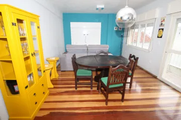Alugar Apartamento / Fora de Condomínio em Pelotas. apenas R$ 2.200,00