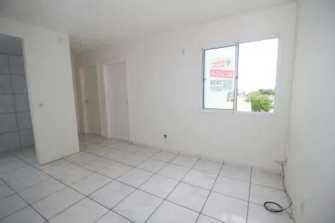 Alugar Apartamento / Padrão em Pelotas. apenas R$ 650,00