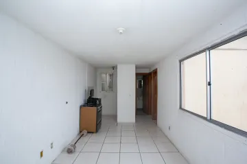 Alugar Apartamento / Padrão em Pelotas. apenas R$ 106.000,00