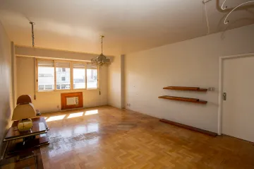 Alugar Apartamento / Padrão em Pelotas. apenas R$ 1.200,00