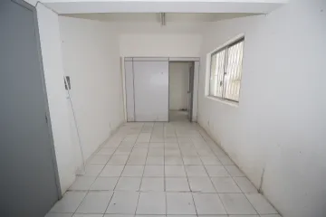 Alugar Comercial / Sala em Condomínio em Pelotas. apenas R$ 600,00