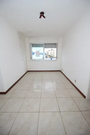 Seu Novo Lar no Bairro Três Vendas: Apartamento Aconchegante e Ensolarado!