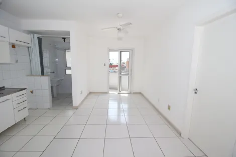 Alugar Apartamento / Padrão em Pelotas. apenas R$ 1.000,00