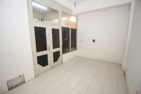 imagem 2 - Sala Comercial na Galeria Valencia ? Localização Estratégica em Frente à UCPel! imagem 2 - Sala Comercial na Galeria Valencia ? Localização Estratégica em Frente à UCPel!