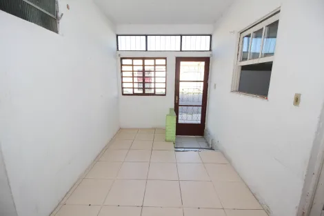 Alugar Apartamento / Fora de Condomínio em Pelotas. apenas R$ 550,00