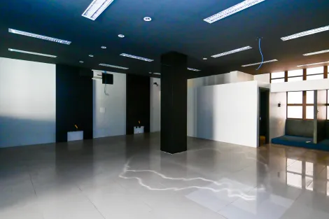 imagem 4 - Sofisticação e Versatilidade em Loja de Alto Padrão no Edifício Comercial São Gonçalo imagem 4 - Sofisticação e Versatilidade em Loja de Alto Padrão no Edifício Comercial São Gonçalo