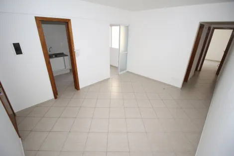 Alugar Apartamento / Padrão em Pelotas. apenas R$ 1.100,00