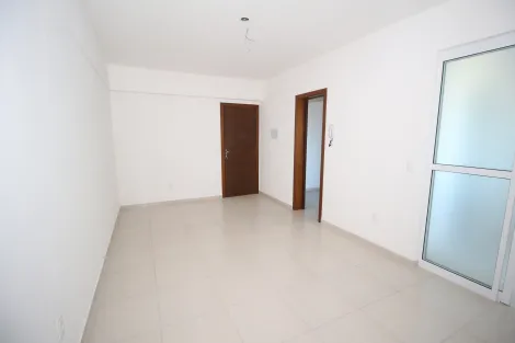 Alugar Apartamento / Padrão em Pelotas. apenas R$ 990,00