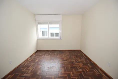 Alugar Apartamento / Padrão em Pelotas. apenas R$ 900,00