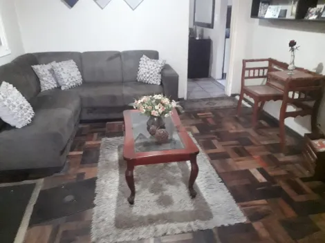 Localizada no tranquilo e bem estabelecido bairro de Três Vendas, em Pelotas - RS, esta casa oferece uma excelente oportunidade para quem procura espaço, conforto e comodidade.
