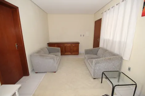 Alugar Apartamento / Fora de Condomínio em Pelotas. apenas R$ 1.500,00