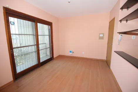 Alugar Apartamento / Padrão em Pelotas. apenas R$ 800,00