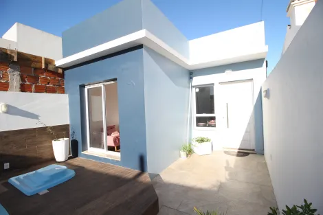 Encantadora Casa Mobiliada com 2 Dormitórios no Residencial Amarílis