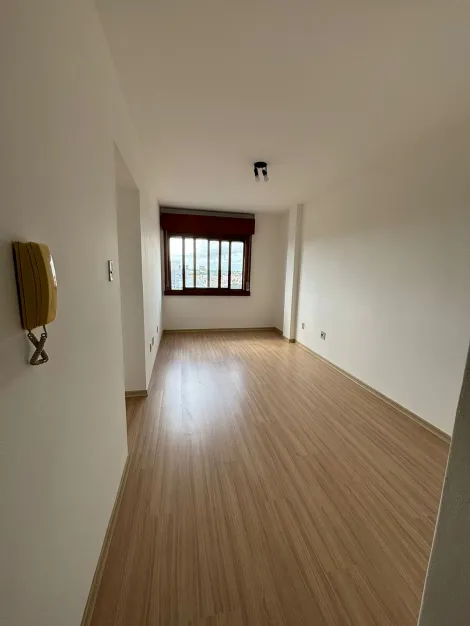 Alugar Apartamento / Padrão em Pelotas. apenas R$ 320.000,00