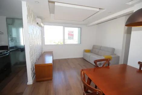 Alugar Apartamento / Padrão em Pelotas. apenas R$ 2.540,00