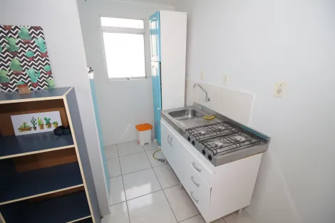 Aluguel de Apartamento Mobiliado no Condomínio Granada II em Pelotas