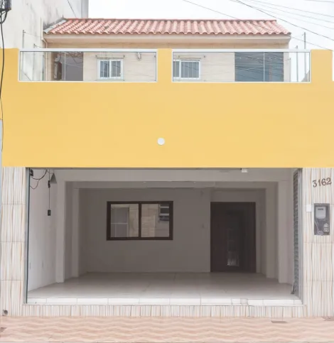 imagem 2 - Sobrado Imperdível na Rua Tiradentes - Espaço, Conforto e Ótima Localização imagem 2 - Sobrado Imperdível na Rua Tiradentes - Espaço, Conforto e Ótima Localização