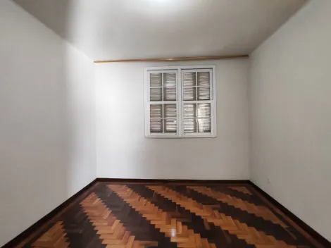 Alugar Apartamento / Padrão em Pelotas. apenas R$ 689.000,00