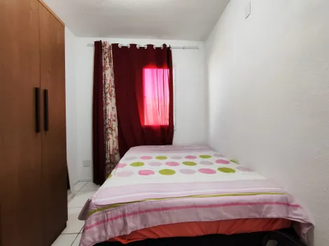 Excelente oportunidade de adquirir uma casa em condomínio no Moradas Pelotas 2, com dois quartos e um banheiro.