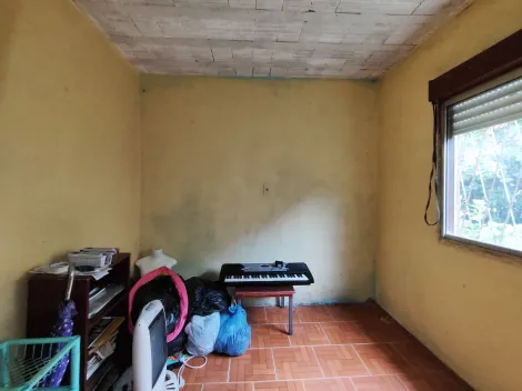 imagem 3 - Ótima oportunidade de adquirir uma casa na Professor Mário Peiruque, próxima à RBS, com 4 quartos e dois banheiros. imagem 3 - Ótima oportunidade de adquirir uma casa na Professor Mário Peiruque, próxima à RBS, com 4 quartos e dois banheiros.