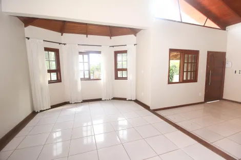imagem 3 - Casa Espaçosa com 3 Dormitórios e Piscina no Laranjal! imagem 3 - Casa Espaçosa com 3 Dormitórios e Piscina no Laranjal!