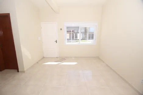 imagem 2 - Ampla Casa com Suíte e Garagem para 2 Carros no Bairro Colina do Sol imagem 2 - Ampla Casa com Suíte e Garagem para 2 Carros no Bairro Colina do Sol