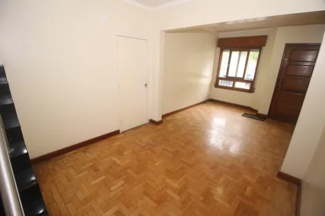 imagem 4 - Sobrado Amplo com Três Dormitórios - Espaçoso e Aconchegante no Centro de Pelotas imagem 4 - Sobrado Amplo com Três Dormitórios - Espaçoso e Aconchegante no Centro de Pelotas