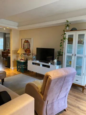 imagem 2 - Casa a venda no bairro Três Vendas, com 3 dormitórios, de 198m². imagem 2 - Casa a venda no bairro Três Vendas, com 3 dormitórios, de 198m².