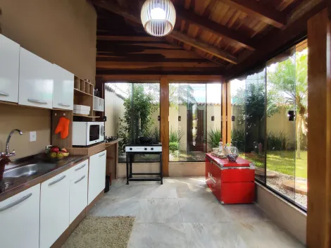 imagem 2 - Vende-se excelente casa com potencial para uso comercial e residencial em localização estratégica! Ideal para quem busca conforto e praticidade. imagem 2 - Vende-se excelente casa com potencial para uso comercial e residencial em localização estratégica! Ideal para quem busca conforto e praticidade.