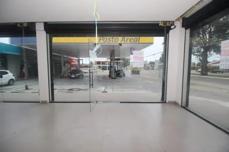 imagem 4 - Loja Comercial com Vitrine Ampla na Av. Domingos de Almeida - Alto Fluxo e Localização Estratégica imagem 4 - Loja Comercial com Vitrine Ampla na Av. Domingos de Almeida - Alto Fluxo e Localização Estratégica