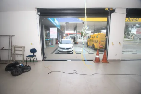 imagem 4 - Loja Comercial com Vitrine na Av. Domingos de Almeida - Alto Fluxo e Localização Estratégica imagem 4 - Loja Comercial com Vitrine na Av. Domingos de Almeida - Alto Fluxo e Localização Estratégica