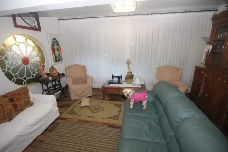 imagem 4 - Sobrado mobiliado com 3 dormitórios, suíte, lareira e pátio arborizado - Próximo à praça da COHABPEL imagem 4 - Sobrado mobiliado com 3 dormitórios, suíte, lareira e pátio arborizado - Próximo à praça da COHABPEL