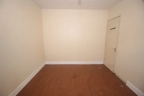 imagem 5 - Casa em Pátio Compartilhado com 2 Dormitórios na Rua Leopoldo Brod - Conforto e Praticidade nas Três Vend imagem 5 - Casa em Pátio Compartilhado com 2 Dormitórios na Rua Leopoldo Brod - Conforto e Praticidade nas Três Vend