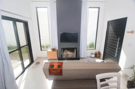 imagem 4 - Casa com 2 Dormitórios (1 Suíte) e Amplo Pátio no Bairro Germani - Próxima à Av. Fernando Osório imagem 4 - Casa com 2 Dormitórios (1 Suíte) e Amplo Pátio no Bairro Germani - Próxima à Av. Fernando Osório