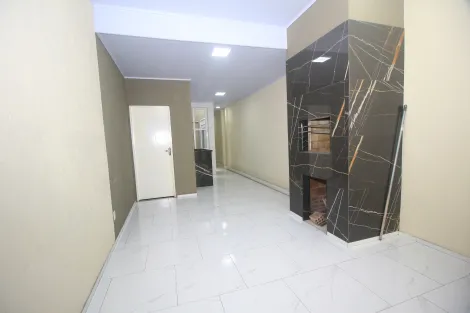 imagem 1 - Casa com Suíte e Lareira no Centro de Pelotas - Conforto, Estilo e Localização Privilegiada imagem 1 - Casa com Suíte e Lareira no Centro de Pelotas - Conforto, Estilo e Localização Privilegiada