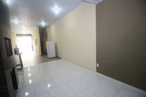 imagem 3 - Casa com Suíte e Lareira no Centro de Pelotas - Conforto, Estilo e Localização Privilegiada imagem 3 - Casa com Suíte e Lareira no Centro de Pelotas - Conforto, Estilo e Localização Privilegiada